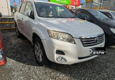 トヨタ　ヴァンガード