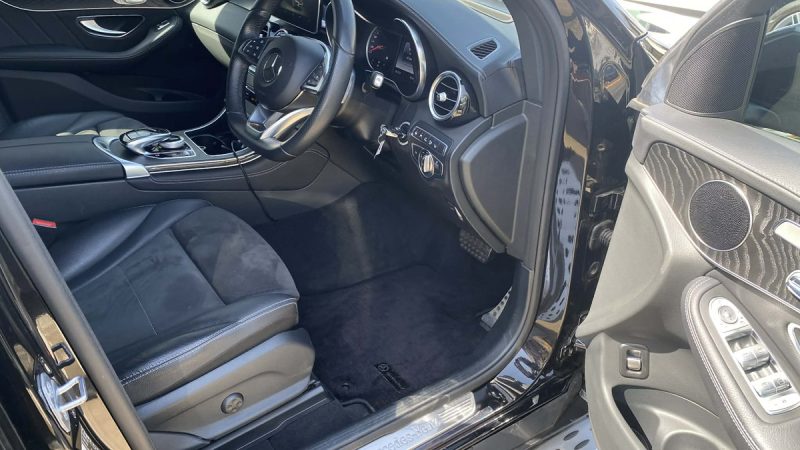 メルセデス・ベンツ　GLC250