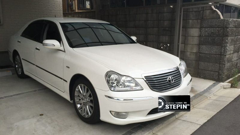 トヨタ　クラウンマジェスタ