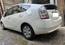 トヨタ プリウス